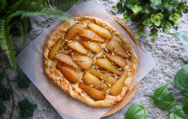 La recette du mois : tarte aux poires et noisettes de saison